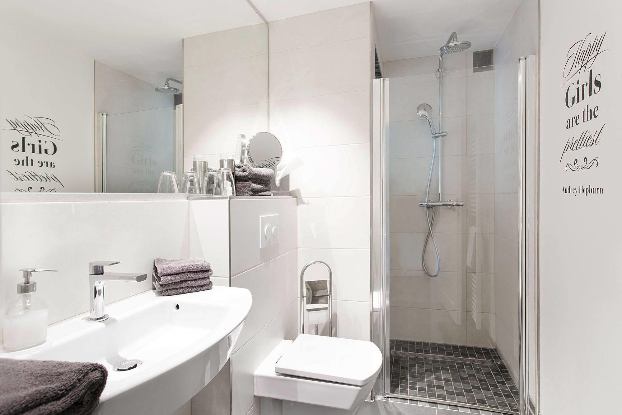 1St Floor Koeln Apartment Bagian luar foto
